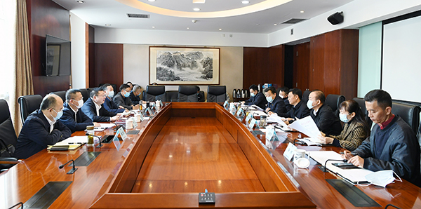 2020年11月18日，元方赴成都拜會西南民航局領(lǐng)導 張莉 攝.jpg