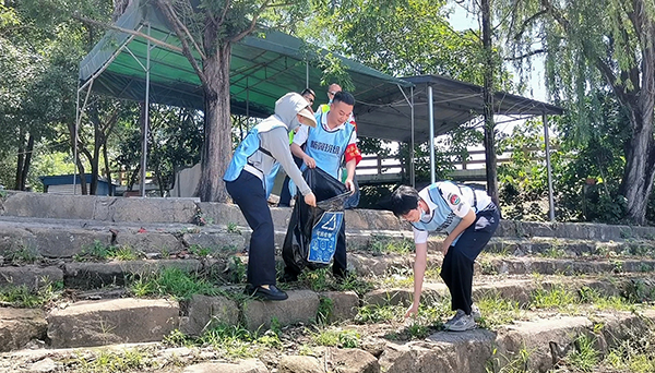 1658111327924322.jpg 安檢站旅檢一隊(duì)開展“學(xué)歷史 促凝聚”團(tuán)建活動(dòng)1.jpg